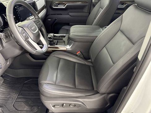 New 2025 GMC Sierra 1500 Elevation w/ Elevation Premium Package image 14