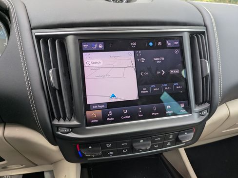 Certified 2022 Maserati Levante Modena image 19