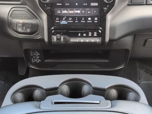 Used 2026 RAM 2500 Big Horn AWD/4WD image 18