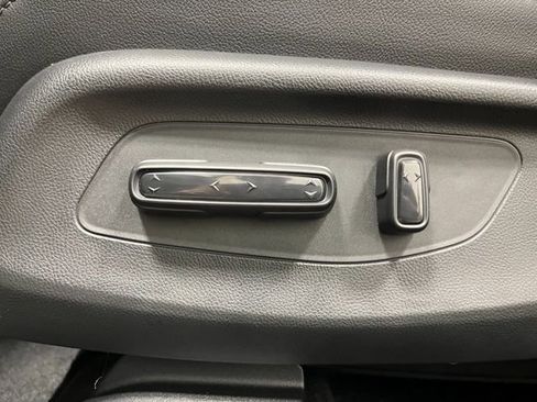 New 2026 Honda HR-V EX-L image 14