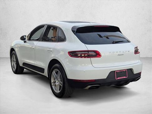 Used 2018 Porsche Macan image 8