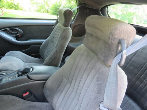 Used 1995 Pontiac Firebird Coupe image 10