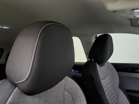 Used 2026 Volkswagen Tiguan S FWD image 35