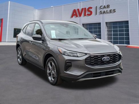 Used 2025 Ford Escape ST-Line image 3