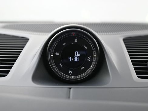 Certified 2025 Porsche Cayenne GTS image 21