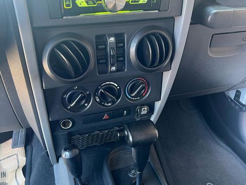 Used 2010 Jeep Wrangler Unlimited Sport image 16