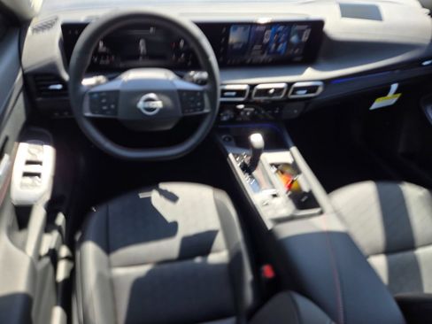 New 2026 Nissan Sentra SR w/ SR Premium Package FWD image 10