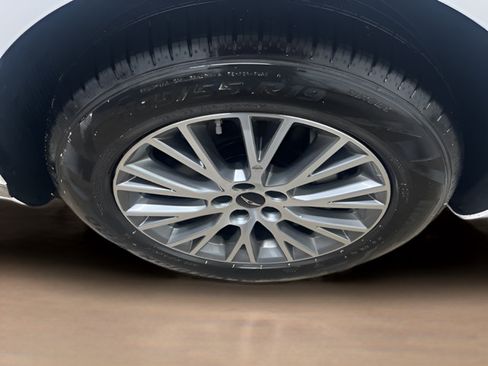 Used 2025 Genesis GV80 2.5T Standard AWD/4WD image 10