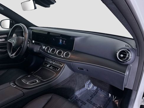 Used 2023 Mercedes-Benz E 350 Sedan image 32