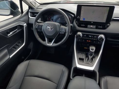 Used 2023 Toyota RAV4 XLE Premium AWD/4WD image 14