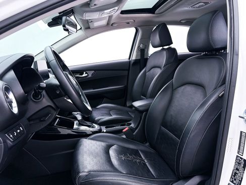 Used 2021 Kia Forte EX FWD image 19