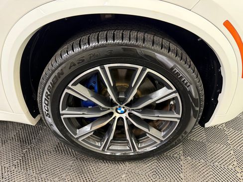 Used 2023 BMW X5 xDrive40i w/ M Sport Package image 19