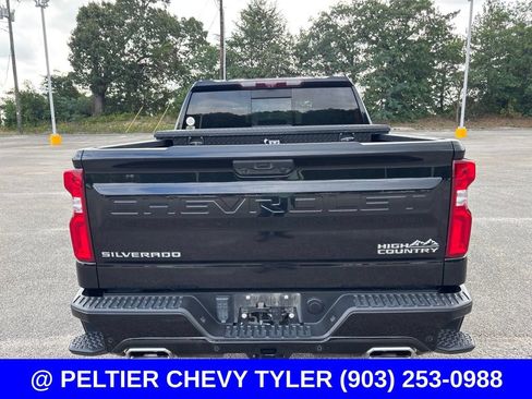 Used 2022 Chevrolet Silverado 1500 High Country w/ High Country Premium Package AWD/4WD image 6