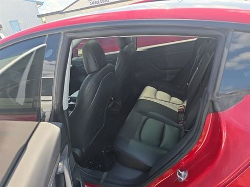 Used 2021 Tesla Model 3 Standard Range Plus RWD image 4