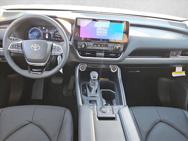 New 2026 Toyota Grand Highlander AWD image 14