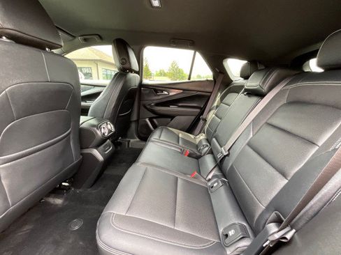 Used 2024 Chevrolet Blazer EV LT AWD/4WD image 27