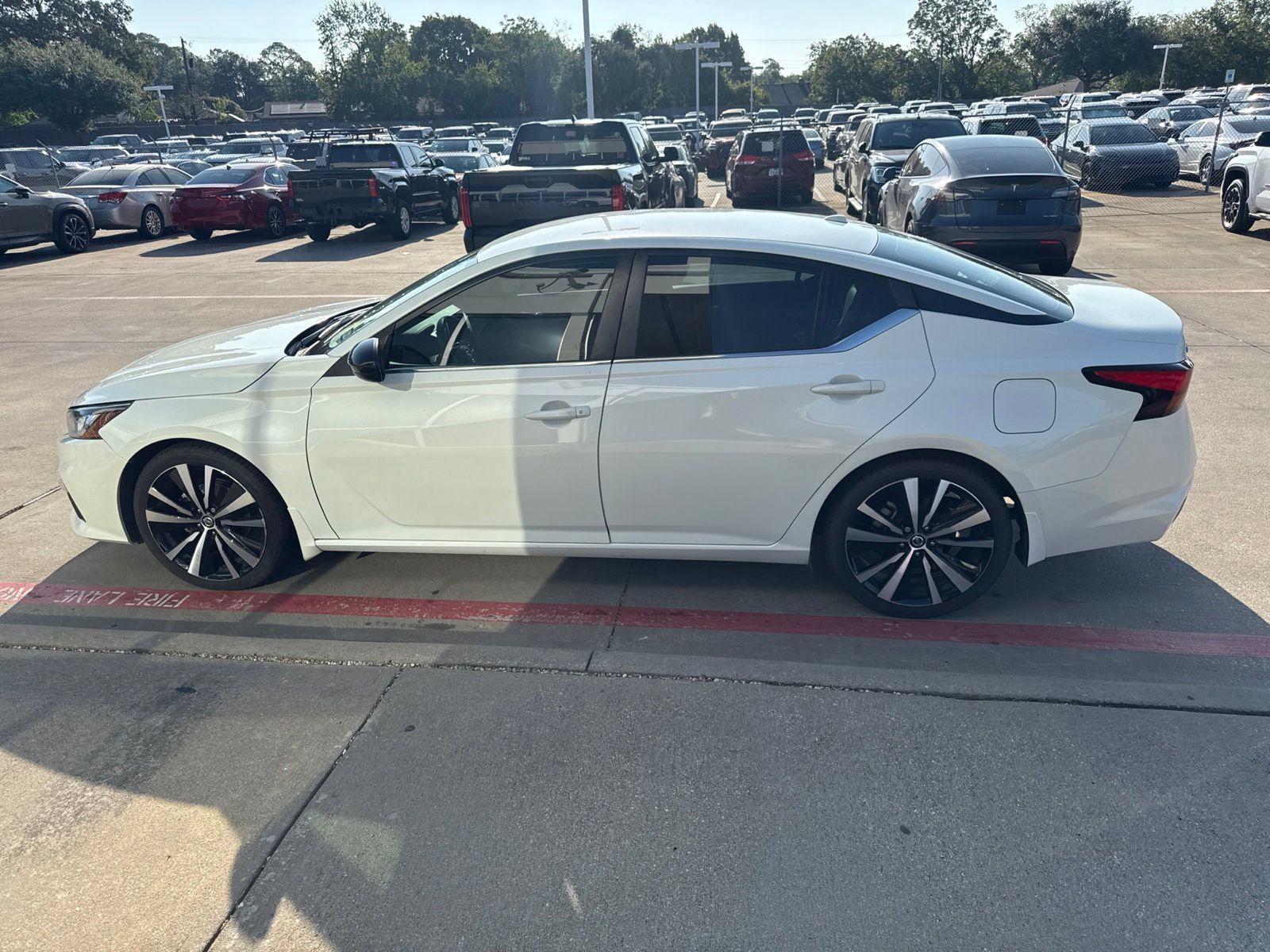 Used 2021 Nissan Altima 2.5 SR FWD image 5
