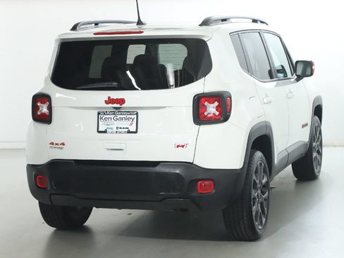 Used 2023 Jeep Renegade Latitude w/ Sun/Sound Group AWD/4WD image 47
