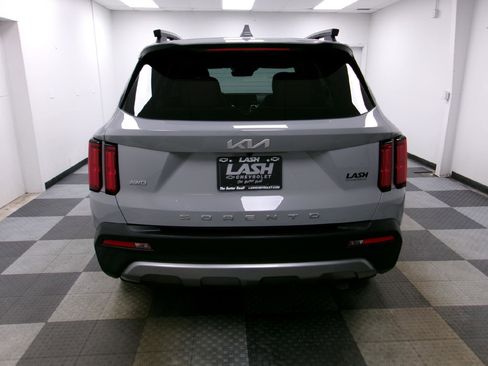 Used 2022 Kia Sorento SX Prestige w/ Rust Color Package image 15