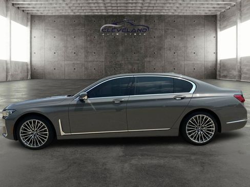 Used 2020 BMW 750i xDrive w/ Executive Package AWD/4WD image 6
