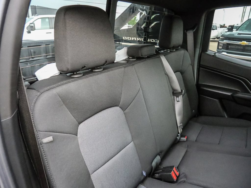 New 2026 Chevrolet Colorado Trail Boss w/ Midnight Edition AWD/4WD image 24