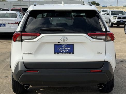 Used 2024 Toyota RAV4 XLE FWD image 8