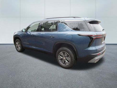 New 2026 Chevrolet Traverse LT FWD image 4
