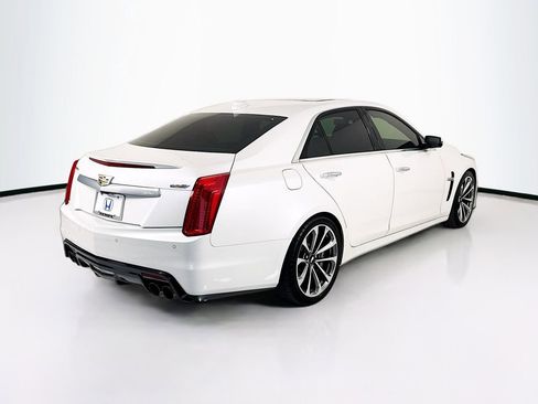 Used 2018 Cadillac CTS V w/ Luxury Package RWD image 5