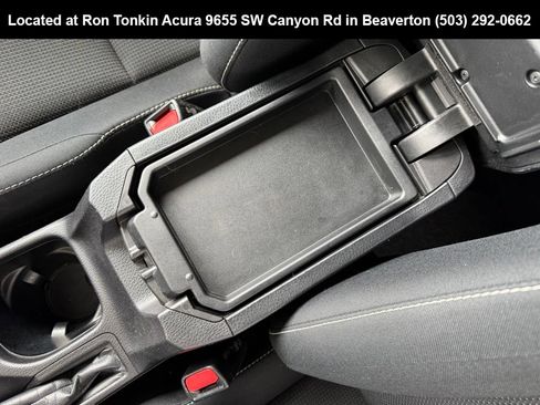 Used 2016 Toyota RAV4 XLE AWD/4WD image 27