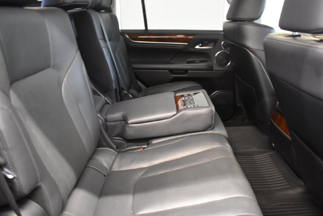 Used 2021 Lexus LX 570 4WD w/ Luxury Package image 16