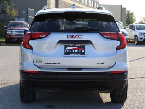 Used 2020 GMC Terrain SLE w/ Driver Convenience Package image 10