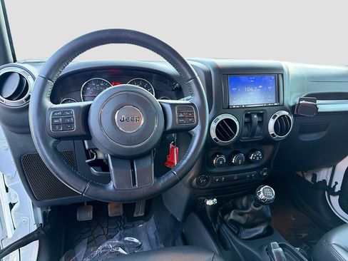 Used 2017 Jeep Wrangler Sahara w/ Mopar Chrome Edition Group image 14