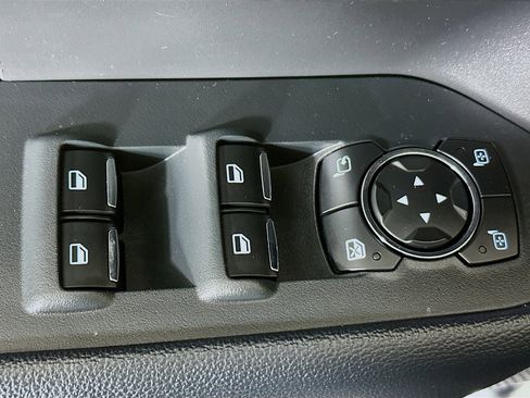 Used 2024 Ford Expedition Max XLT image 14