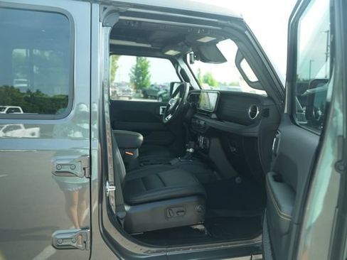 New 2026 Jeep Wrangler Unlimited Sahara AWD/4WD image 18