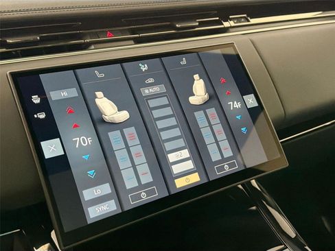 Certified 2024 Land Rover Range Rover Sport SE image 17