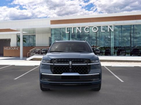 New 2026 Lincoln Navigator L Reserve w/ Jet Appearance Package AWD/4WD image 6