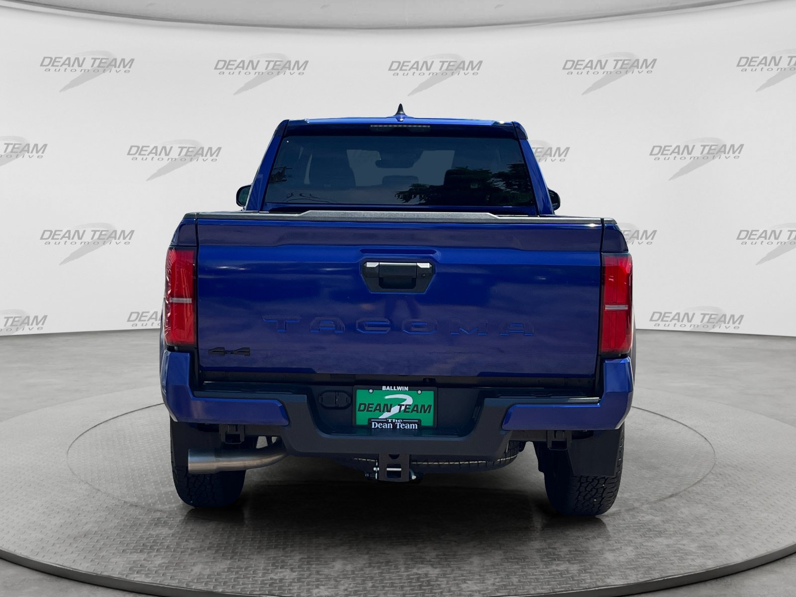 Used 2024 Toyota Tacoma TRD Sport AWD/4WD image 7