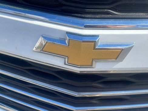 Used 2017 Chevrolet Equinox LT w/ Convenience Package image 22