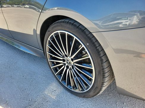 Used 2025 Mercedes-Benz C 300 Sedan image 5