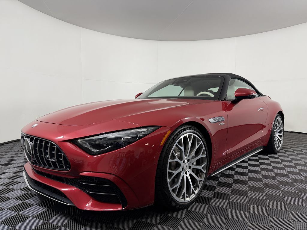 Used 2024 Mercedes-Benz SL 43 AMG image 3