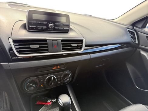 Used 2015 MAZDA MAZDA3 i SV image 12