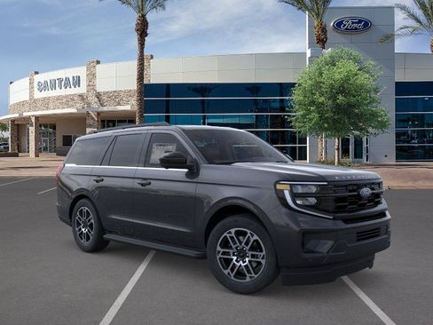 New 2026 Ford Expedition Active image 7