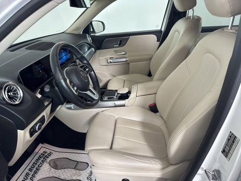 Used 2021 Mercedes-Benz GLB 250 image 25