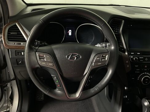 Used 2018 Hyundai Santa Fe Sport image 24