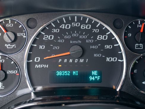 Used 2022 GMC Savana 2500 Extended RWD image 22