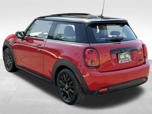 Used 2023 MINI Cooper SE image 9