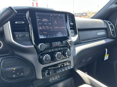 New 2026 RAM 2500 Big Horn AWD/4WD image 41