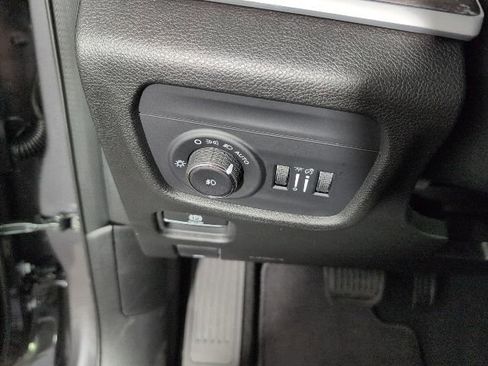 New 2025 Jeep Grand Cherokee L Limited AWD/4WD image 17