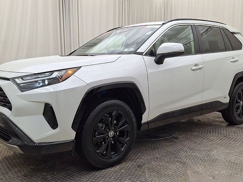 Certified 2023 Toyota RAV4 SE w/ Convenience Package image 7