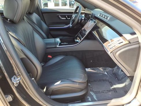 Certified 2022 Mercedes-Benz S 500 4MATIC image 16